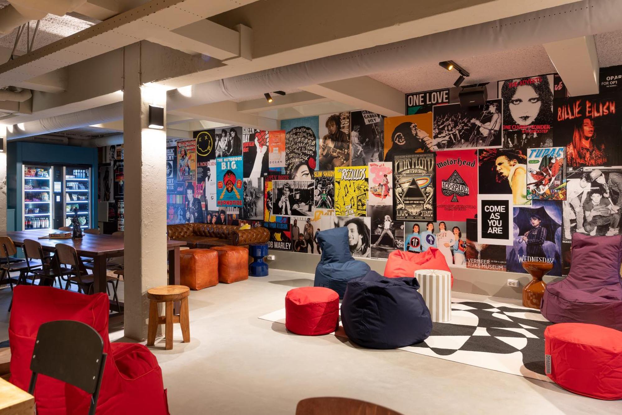 Stayokay Hostel Amsterdam Stadsdoelen - Refurbished November 2024 Eksteriør bilde